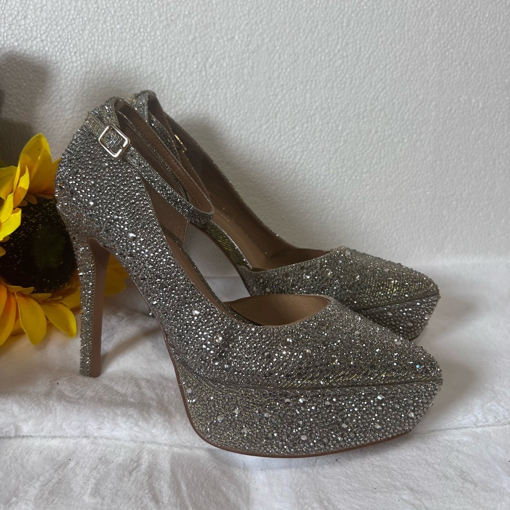 Jessica Simpson Womens Ormanda Embellished Platform Pumps 8.5M  - NWT $129